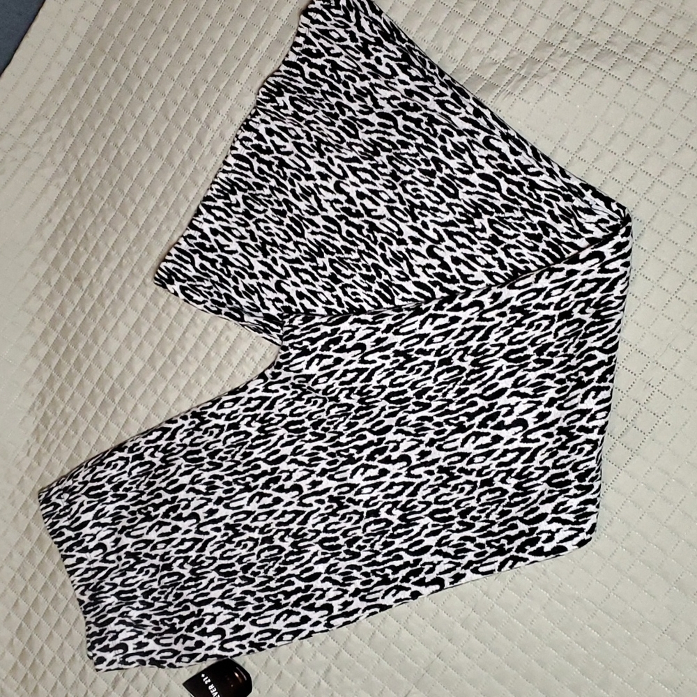 F21+ Women's Animal Print Flare Pants